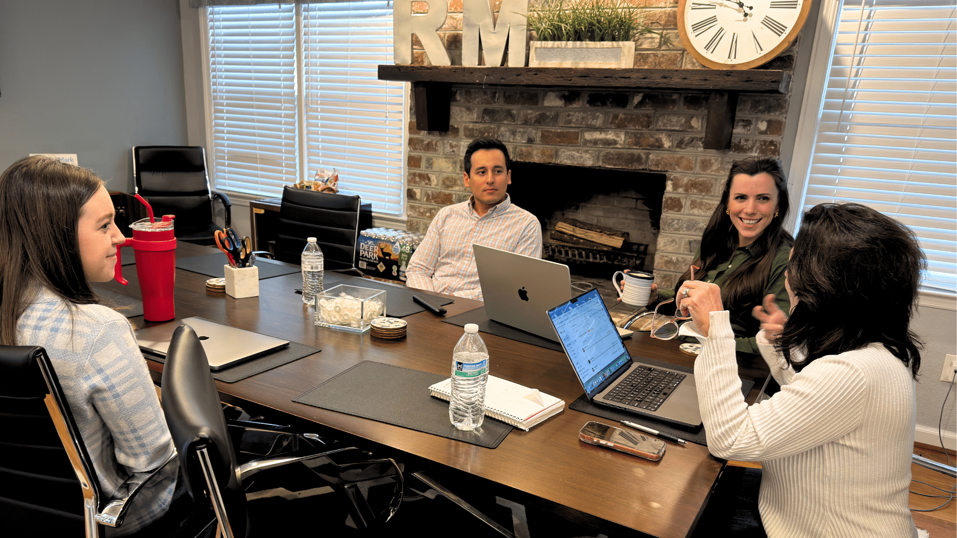 What Does a Full-Service Agency Mean? - RobMark - Web • Advertising • PR